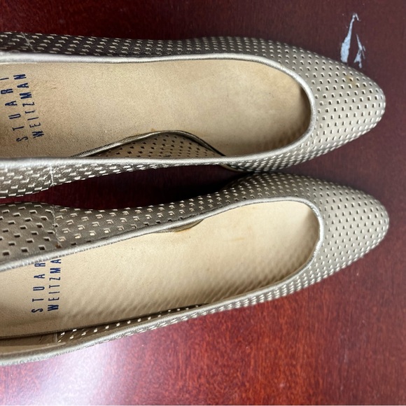 Stuart Weitzman Womans Size 8.5 Narrow Small Heel Shoe - Picture 7 of 8